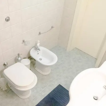 Apartamento A Casa Di Claudia Loreto