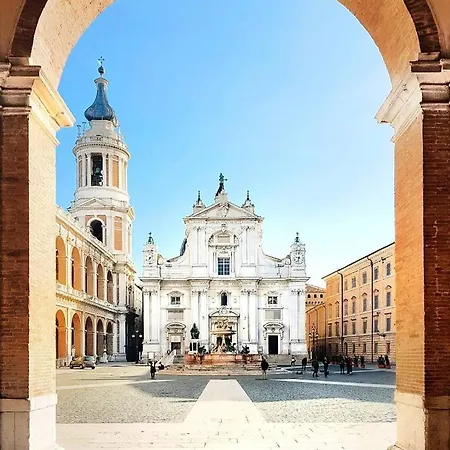 A Casa Di Claudia לורטו